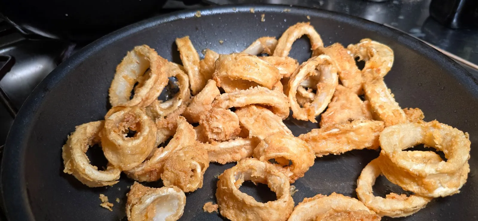 Calamari frisch aus der Pfanne